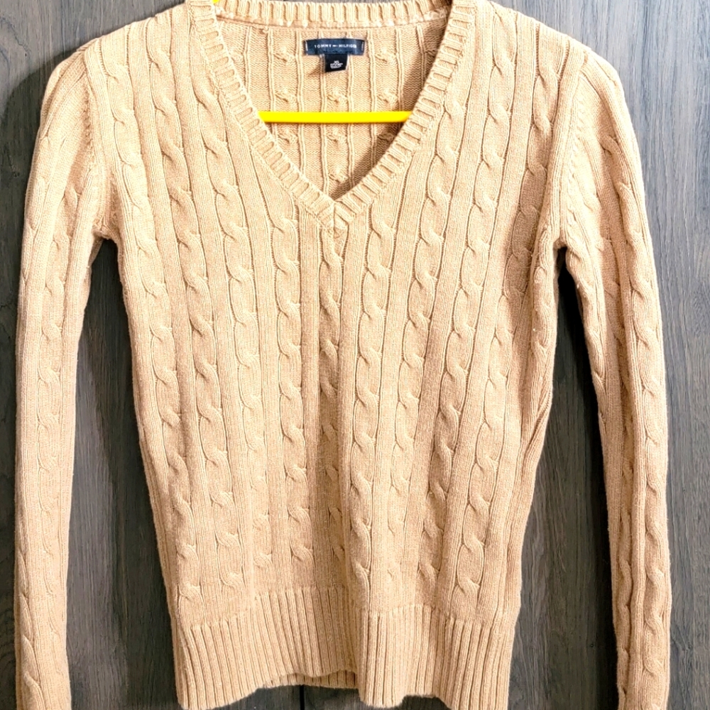 Tommy hilfiger v neck sweater